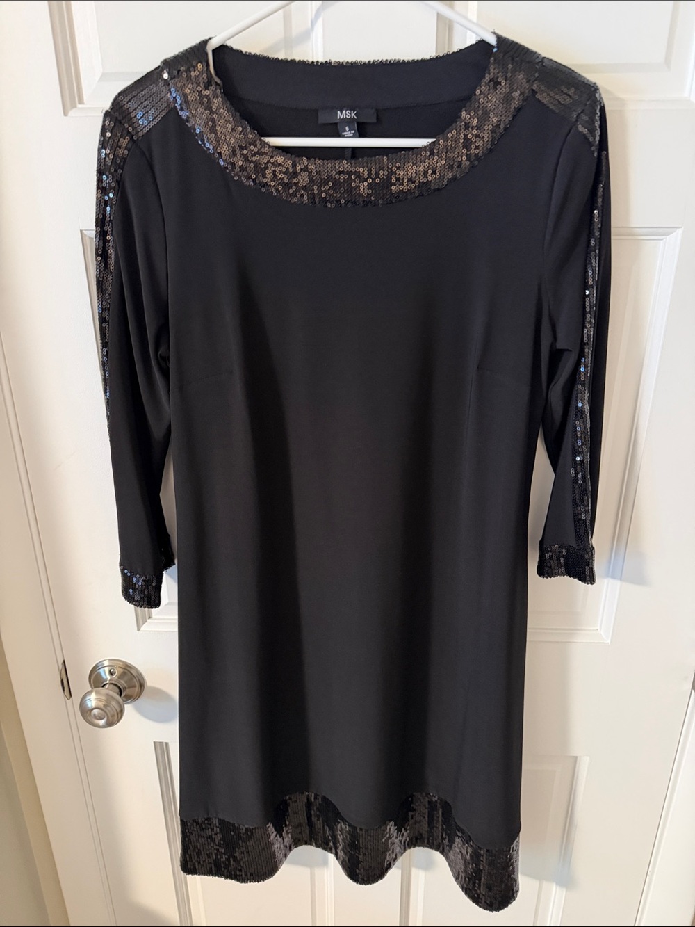MSK Black Holiday Party Shift Dress Sequin
Embellished Holiday Stretch Size 6